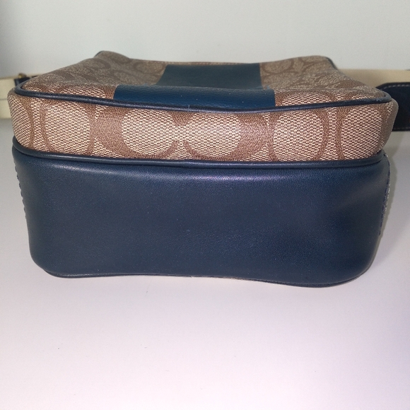 Authentic Coach Heritage Signature Blue Stripe Leatherware Crossbody Bag - Picture 10 of 16
